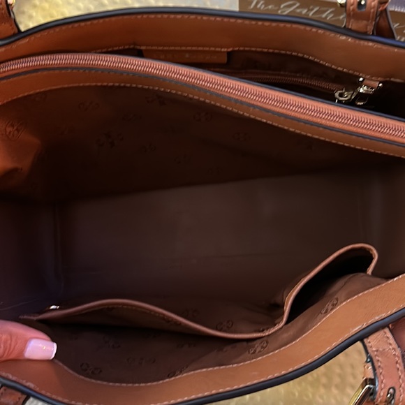 Tory Burch Tote - Picture 9 of 9